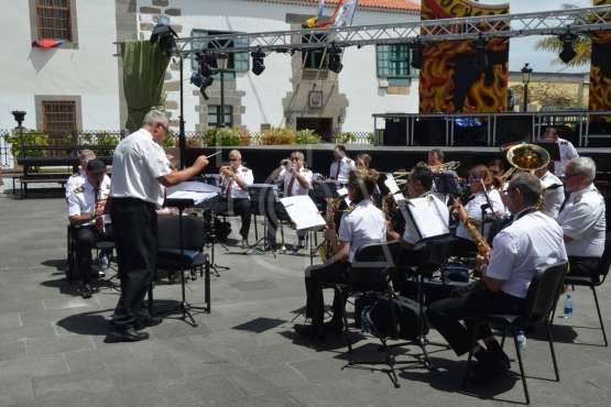 Muestra de artesanía y concierto de la Banda de Música de Telde (Foto Francisco Javier Santana/TA)